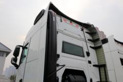 陕汽重卡 德龙X6000 660马力 6X4牵引车(国六)(SX4259Y9334)