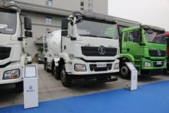 陕汽重卡 德龙新M3000 350马力 8X4 7.99方LNG混凝土搅拌车(国六)