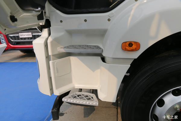 �Ż�0.8�� ��Ӫ�е�����M3000���������賵���ȴ�����