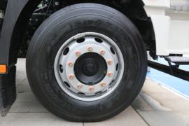 德龙新M3000&nbsp;混凝土搅拌车底盘                                                图片