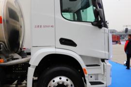 德龙M6000&nbsp;油罐车外观图片