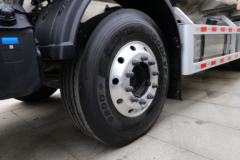 陕汽重卡 德龙M6000 350马力 8X4 运油车(SHN5320GYYVR6269)