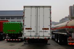 陕汽 德龙M6000 336马力 4X2 中置轴列车(国六)