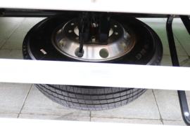 德龙M6000&nbsp;中置轴车辆运输车底盘图片