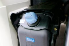 陕汽 德龙M6000 336马力 4X2 中置轴列车(国六)