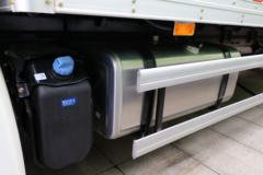 陕汽 德龙M6000 336马力 4X2 中置轴列车(国六)