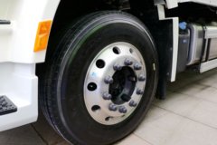 陕汽 德龙M6000 336马力 4X2 中置轴列车(国六)