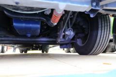 陕汽 德龙M6000 336马力 4X2 中置轴列车(国六)