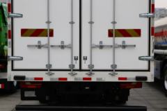 陕汽 德龙M6000 336马力 4X2 中置轴列车(国六)