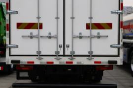 德龙M6000&nbsp;中置轴车辆运输车上装图片