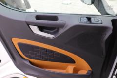 陕汽重卡 德龙X6000 490马力 6X4 AMT自动挡危险品牵引车(国六)(SX4259YY334C)