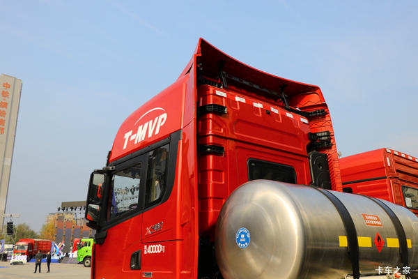 降价促销 德龙X3000牵引车仅售41.50万