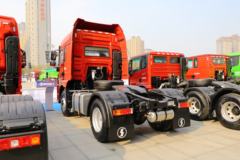 陕汽重卡 德龙新M3000 标柜版 340马力 4X2 牵引车(10挡)(SX4180MB1B)