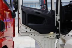 陕汽康明斯 德龙X3000 轻量化版 440马力 4X2牵引车(伊顿13挡)(SX4180XC13) 陕汽康明斯 德龙X3000 轻量化版 440马力 4X2牵引车(伊顿13挡)(SX4180XC13)