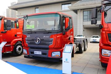 陕汽重卡 德龙新M3000 轻量化版 400马力 6X4牵引车(低顶)(SX4250MB4Q1)