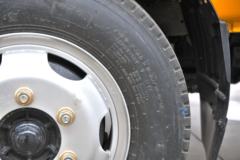 飞碟缔途 DX 110马力 4X2 2.7米双排自卸车