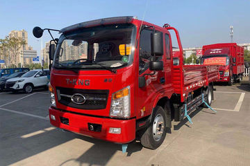 唐骏欧铃 T7系列 130马力 5.33米排半栏板载货车(ZB1120UPF5V)