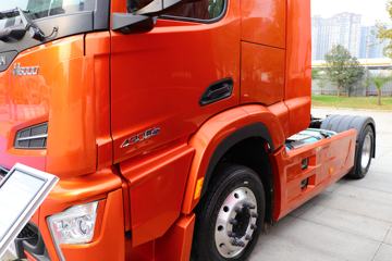 �����ؿ� ����H6000 430���� 4X2ǣ����(����)ͼƬ