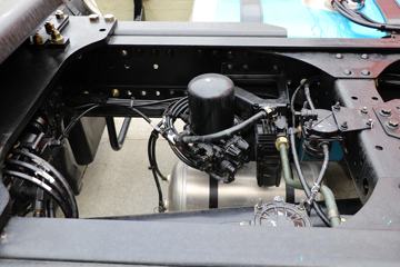 �����ؿ� ����H6000 430���� 4X2ǣ����(����)ͼƬ