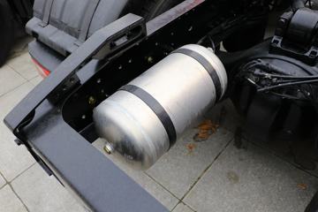 �����ؿ� ����H6000 430���� 4X2ǣ����(����)ͼƬ