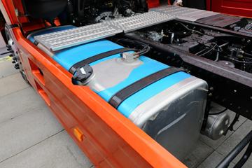 �����ؿ� ����H6000 430���� 4X2ǣ����(����)ͼƬ