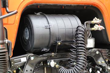 �����ؿ� ����H6000 430���� 4X2ǣ����(����)ͼƬ