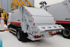 陕汽 德龙K3000 140马力 4X2 3T压缩垃圾车(金鸽牌)(YZT5080ZYSYTE6)