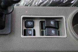 陕汽重卡底盘&nbsp;垃圾运输车驾驶室图片