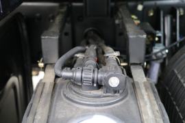 德龙L3000&nbsp;自卸车底盘                                                图片