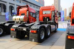陕汽重卡 德龙新M3000 轻量化版 430马力 6X4牵引车(SX4250MC4)
