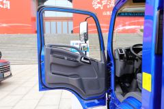 陕汽轻卡 德龙K3000 130马力 4.18米单排厢式轻卡(宽体)(YTQ1080EH333) 陕汽轻卡 德龙K3000 130马力 4.18米单排厢式轻卡(宽体)(YTQ1080EH333)