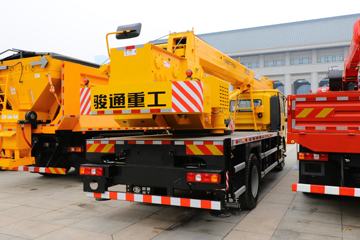 陕汽重卡底盘&nbsp;随车吊外观图片