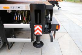 陕汽重卡底盘&nbsp;随车吊底盘图片