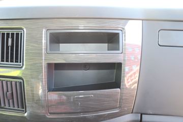 һ����� J6L�п� �ʻݰ� 240���� 4X2 6.75�ײ�դʽ�ػ���(CA5180CCYP62K1L4A1E5)ͼƬ