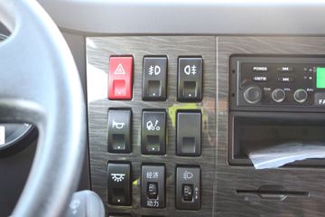 һ����� J6L�п� �ʻݰ� 240���� 4X2 6.75�ײ�դʽ�ػ���(CA5180CCYP62K1L4A1E5)ͼƬ