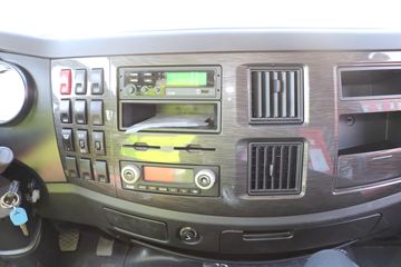 һ����� J6L�п� �ʻݰ� 240���� 4X2 6.75�ײ�դʽ�ػ���(CA5180CCYP62K1L4A1E5)ͼƬ