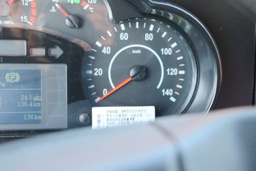 һ����� J6L�п� �ʻݰ� 240���� 4X2 6.75�ײ�դʽ�ػ���(CA5180CCYP62K1L4A1E5)ͼƬ