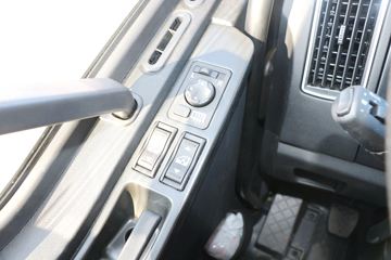 һ����� J6L�п� �ʻݰ� 240���� 4X2 6.75�ײ�դʽ�ػ���(CA5180CCYP62K1L4A1E5)ͼƬ