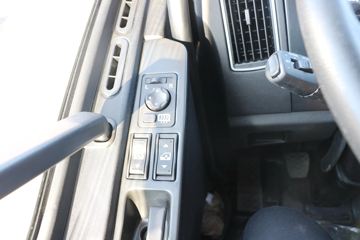 һ����� J6L�п� �ʻݰ� 240���� 4X2 6.75�ײ�դʽ�ػ���(CA5180CCYP62K1L4A1E5)ͼƬ