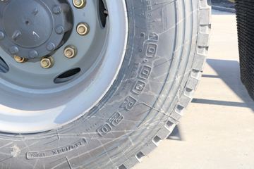 һ����� J6L�п� �ʻݰ� 240���� 4X2 6.75�ײ�դʽ�ػ���(CA5180CCYP62K1L4A1E5)ͼƬ