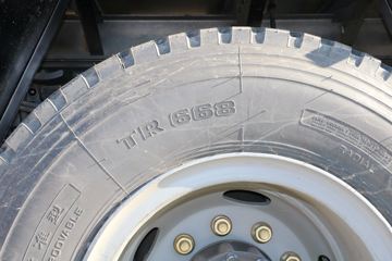 һ����� J6L�п� �ʻݰ� 240���� 4X2 6.75�ײ�դʽ�ػ���(CA5180CCYP62K1L4A1E5)ͼƬ