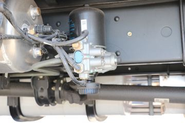 һ����� J6L�п� �ʻݰ� 240���� 4X2 6.75�ײ�դʽ�ػ���(CA5180CCYP62K1L4A1E5)ͼƬ