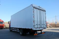 一汽解放 J6L中卡 质惠版 180马力 6.8米翼开启厢式载货车(CA5160XYKP62K1L4E5)