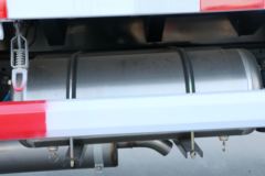 一汽解放 J6L中卡 质惠版 180马力 6.8米翼开启厢式载货车(CA5160XYKP62K1L4E5)