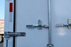 一汽解放 J6L中卡 质惠版 180马力 6.8米翼开启厢式载货车(CA5160XYKP62K1L4E5)