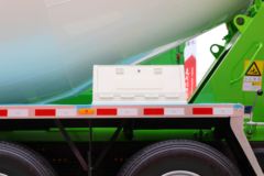 陕汽重卡 德龙新M3000 340马力 8X4 7.95方混凝土搅拌车(SX5310GJBMB6)