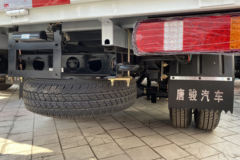 唐骏欧铃 赛菱A7 1.5L 112马力 汽油 3.08米排半栏板微卡(国六)(ZB1030BPD0L)