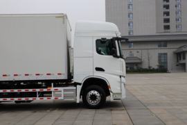 德龙X6000&nbsp;中置轴车辆运输车外观图片