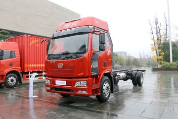 一汽解放 J6L中卡 2019款 领航版 220马力 4X2 6.75米栏板载货车(CA1180P62K1L4E5)外观图片