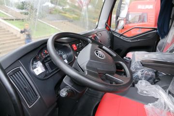 һ����� J6L�п� 2019�� �캽�� 220���� 4X2 6.75�������ػ���(CA1180P62K1L4E5)ͼƬ